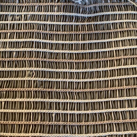 Petersyn gray/white cropped top with shoulder ties Nola style Size XS NWT - Picture 4 of 6